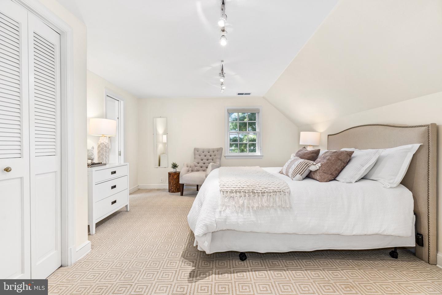 5058 SEDGWICK ST NW, WASHINGTON, District Of Columbia 20016, 5 Bedrooms Bedrooms, ,4 BathroomsBathrooms,Residential,For sale,5058 SEDGWICK ST NW,DCDC2223938 MLS # DCDC2223938
