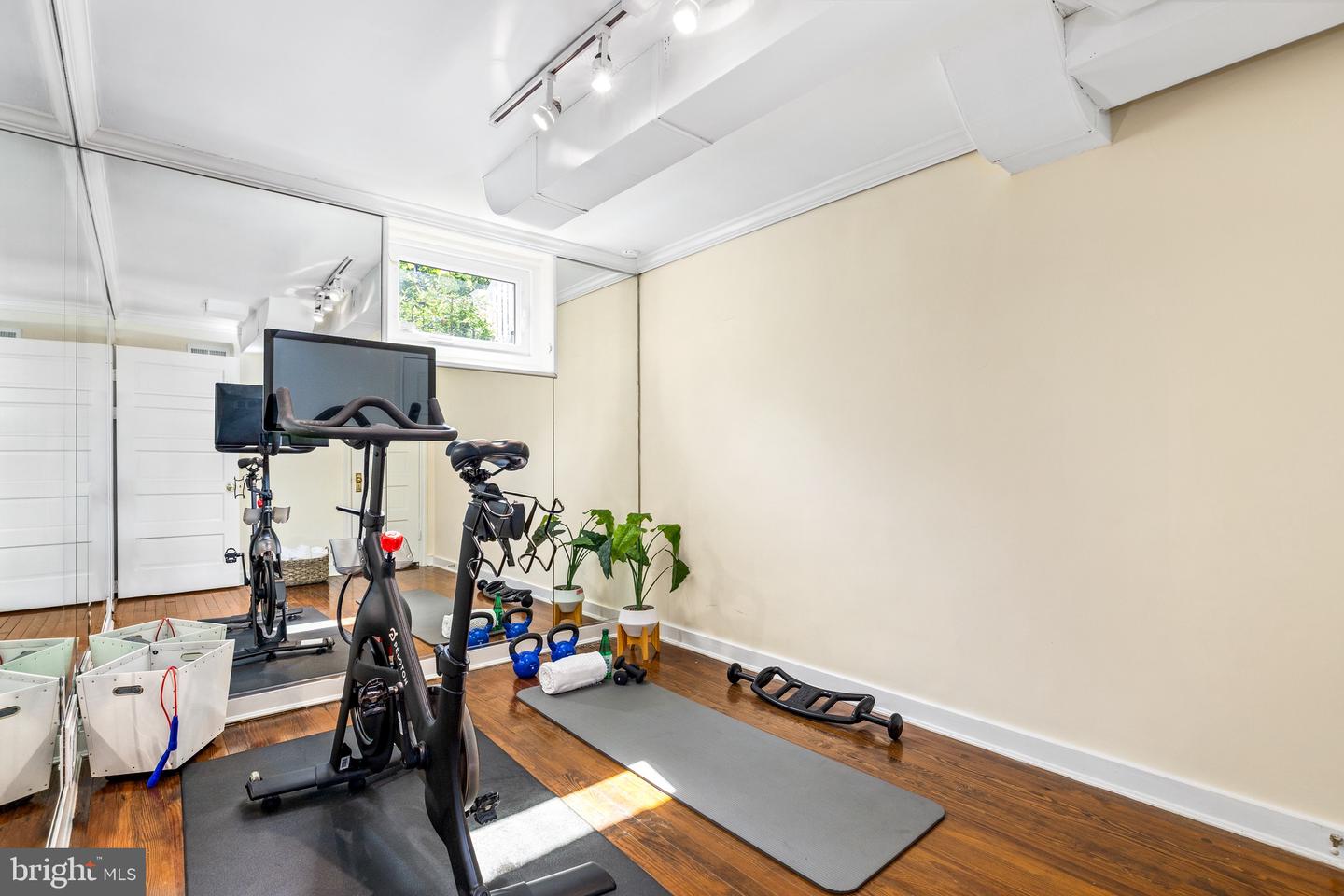 5058 SEDGWICK ST NW, WASHINGTON, District Of Columbia 20016, 5 Bedrooms Bedrooms, ,4 BathroomsBathrooms,Residential,For sale,5058 SEDGWICK ST NW,DCDC2223938 MLS # DCDC2223938