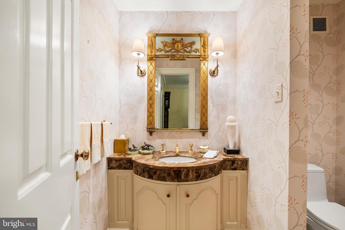 2700 CALVERT ST NW #418, WASHINGTON, District Of Columbia 20008, 2 Bedrooms Bedrooms, ,2 BathroomsBathrooms,Residential,For sale,2700 CALVERT ST NW #418,DCDC2223958 MLS # DCDC2223958
