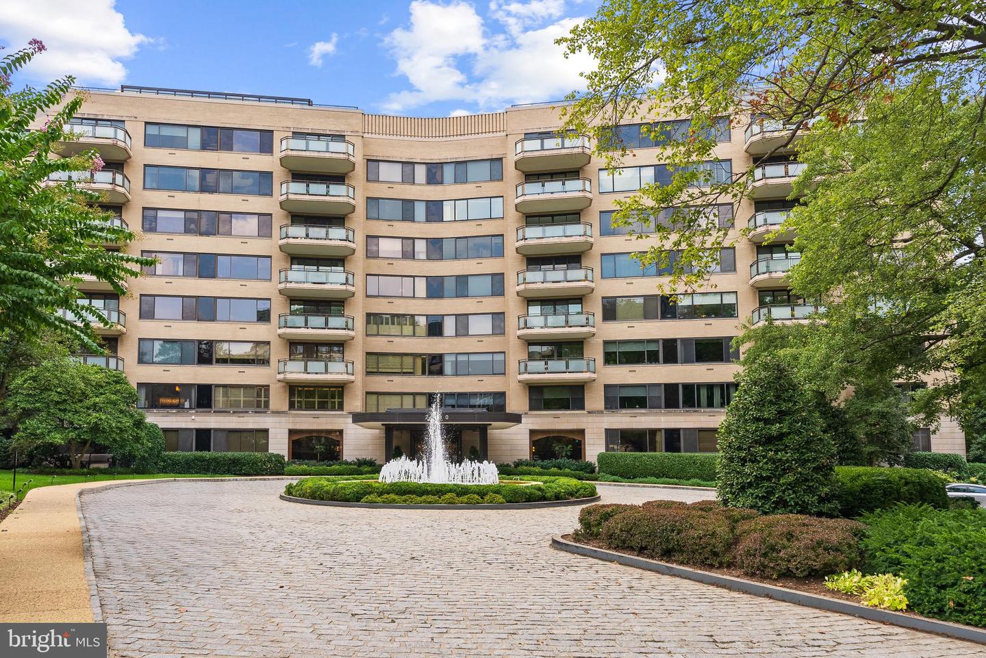 2700 CALVERT ST NW #418, WASHINGTON, District Of Columbia 20008, 2 Bedrooms Bedrooms, ,2 BathroomsBathrooms,Residential,For sale,2700 CALVERT ST NW #418,DCDC2223958 MLS # DCDC2223958