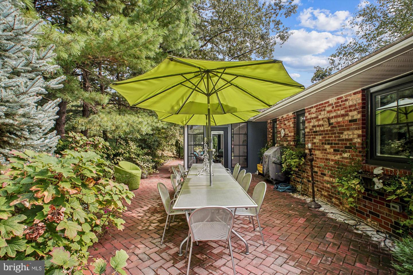 3717 CHANEL RD, ANNANDALE, Virginia 22003, 3 Bedrooms Bedrooms, ,3 BathroomsBathrooms,Residential,For sale,3717 CHANEL RD,VAFX2269058 MLS # VAFX2269058