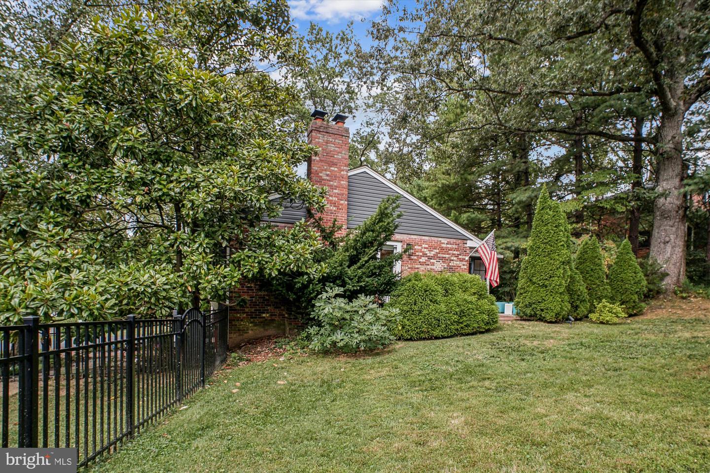 3717 CHANEL RD, ANNANDALE, Virginia 22003, 3 Bedrooms Bedrooms, ,3 BathroomsBathrooms,Residential,For sale,3717 CHANEL RD,VAFX2269058 MLS # VAFX2269058