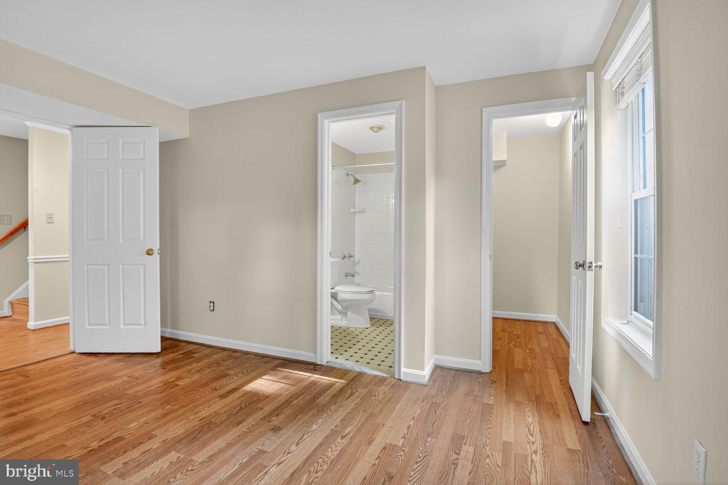 332 LOUDOUN ST SW, LEESBURG, Virginia 20175, 3 Bedrooms Bedrooms, ,3 BathroomsBathrooms,Residential,For sale,332 LOUDOUN ST SW,VALO2107530 MLS # VALO2107530