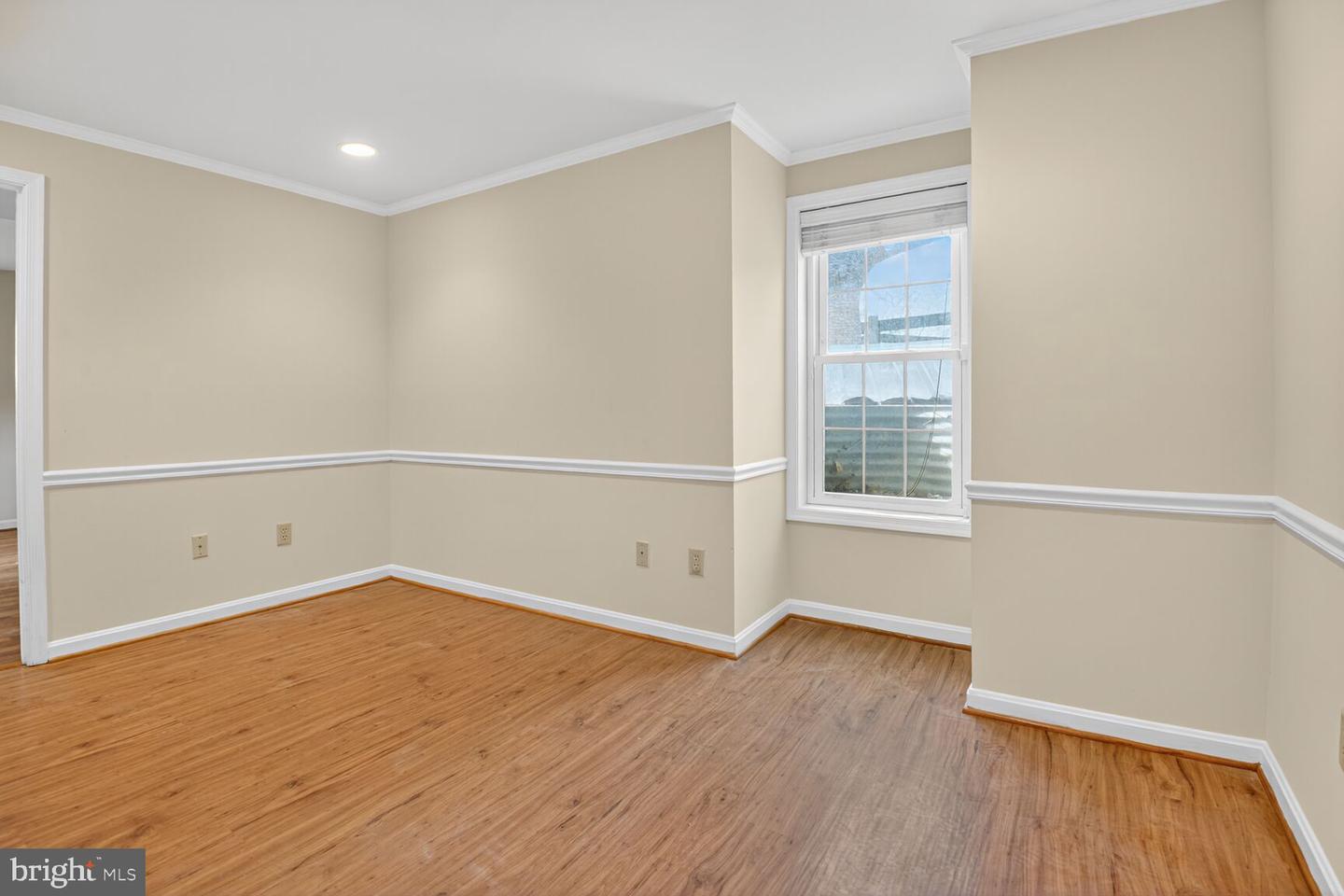 332 LOUDOUN ST SW, LEESBURG, Virginia 20175, 3 Bedrooms Bedrooms, ,3 BathroomsBathrooms,Residential,For sale,332 LOUDOUN ST SW,VALO2107530 MLS # VALO2107530