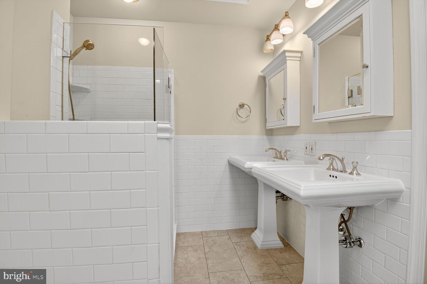 332 LOUDOUN ST SW, LEESBURG, Virginia 20175, 3 Bedrooms Bedrooms, ,3 BathroomsBathrooms,Residential,For sale,332 LOUDOUN ST SW,VALO2107530 MLS # VALO2107530