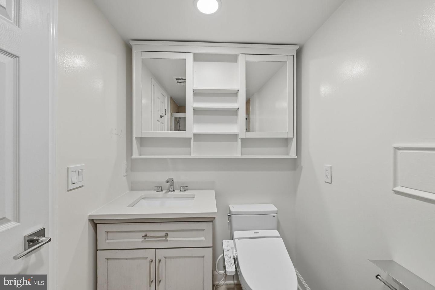 12008 RIDGE KNOLL DR #7, FAIRFAX, Virginia 22033, 2 Bedrooms Bedrooms, 4 Rooms Rooms,2 BathroomsBathrooms,Residential,For sale,12008 RIDGE KNOLL DR #7,VAFX2269060 MLS # VAFX2269060