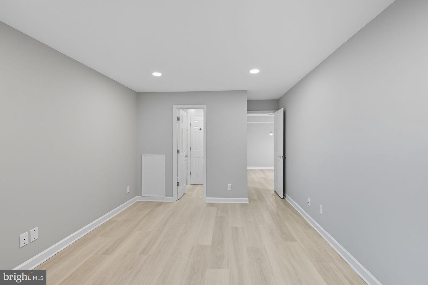 12008 RIDGE KNOLL DR #7, FAIRFAX, Virginia 22033, 2 Bedrooms Bedrooms, 4 Rooms Rooms,2 BathroomsBathrooms,Residential,For sale,12008 RIDGE KNOLL DR #7,VAFX2269060 MLS # VAFX2269060
