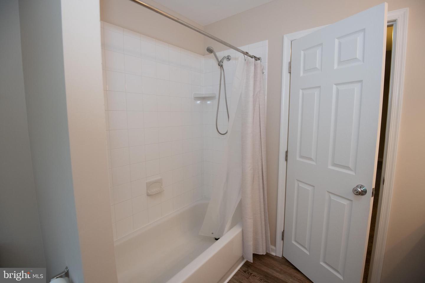 460 ARROWHEAD RD, FRONT ROYAL, Virginia 22630, 3 Bedrooms Bedrooms, 12 Rooms Rooms,2 BathroomsBathrooms,Residential,For sale,460 ARROWHEAD RD,VAWR2012420 MLS # VAWR2012420