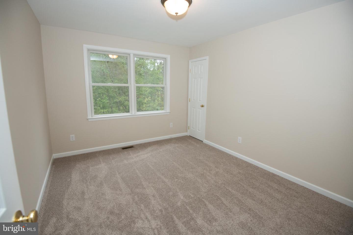 460 ARROWHEAD RD, FRONT ROYAL, Virginia 22630, 3 Bedrooms Bedrooms, 12 Rooms Rooms,2 BathroomsBathrooms,Residential,For sale,460 ARROWHEAD RD,VAWR2012420 MLS # VAWR2012420