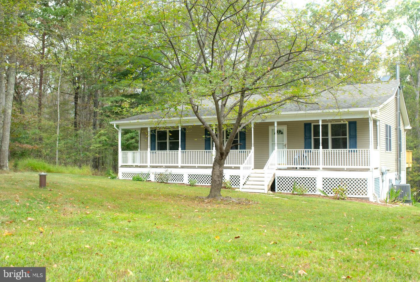 460 ARROWHEAD RD, FRONT ROYAL, Virginia 22630, 3 Bedrooms Bedrooms, 12 Rooms Rooms,2 BathroomsBathrooms,Residential,For sale,460 ARROWHEAD RD,VAWR2012420 MLS # VAWR2012420
