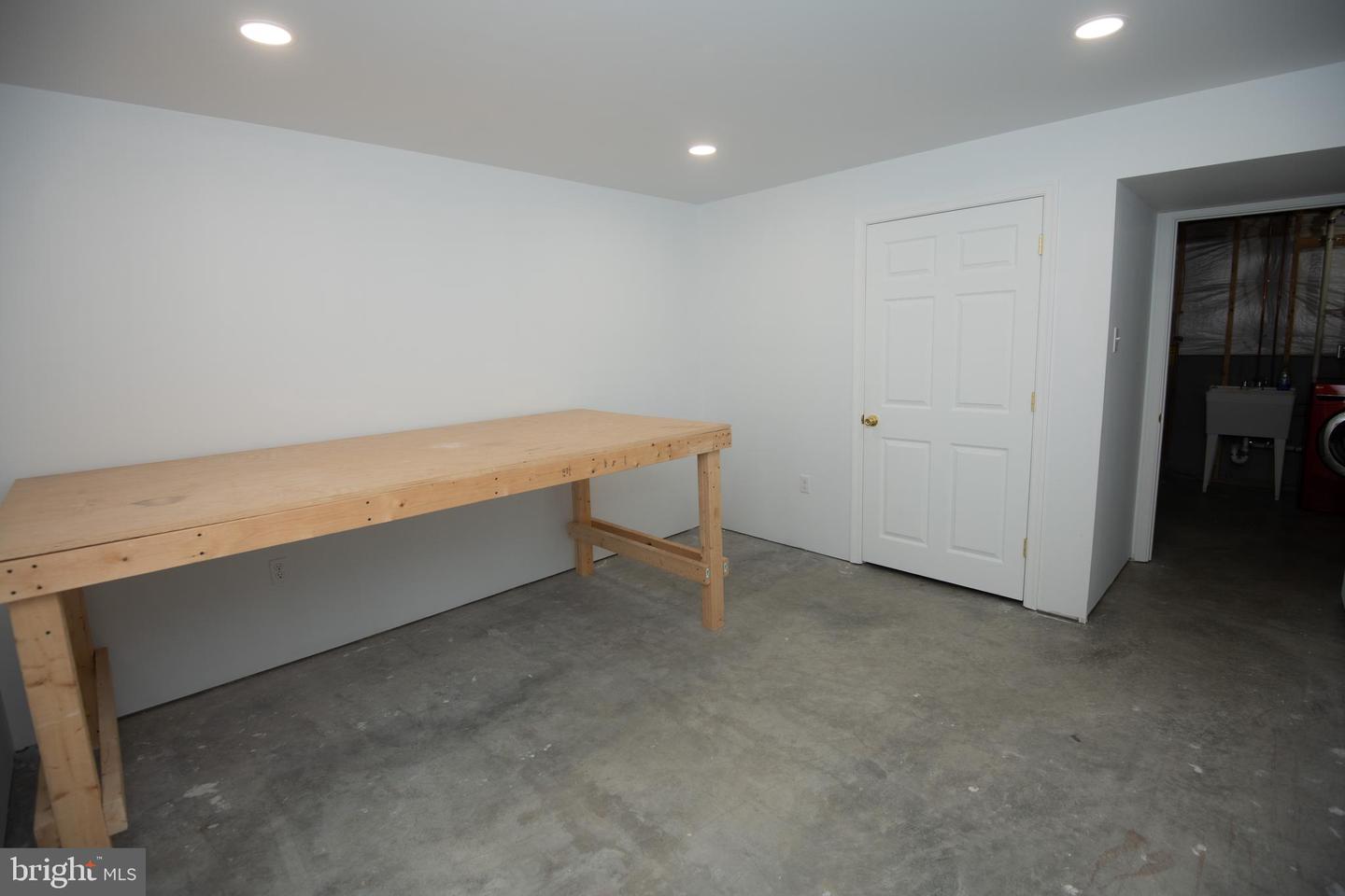 460 ARROWHEAD RD, FRONT ROYAL, Virginia 22630, 3 Bedrooms Bedrooms, 12 Rooms Rooms,2 BathroomsBathrooms,Residential,For sale,460 ARROWHEAD RD,VAWR2012420 MLS # VAWR2012420