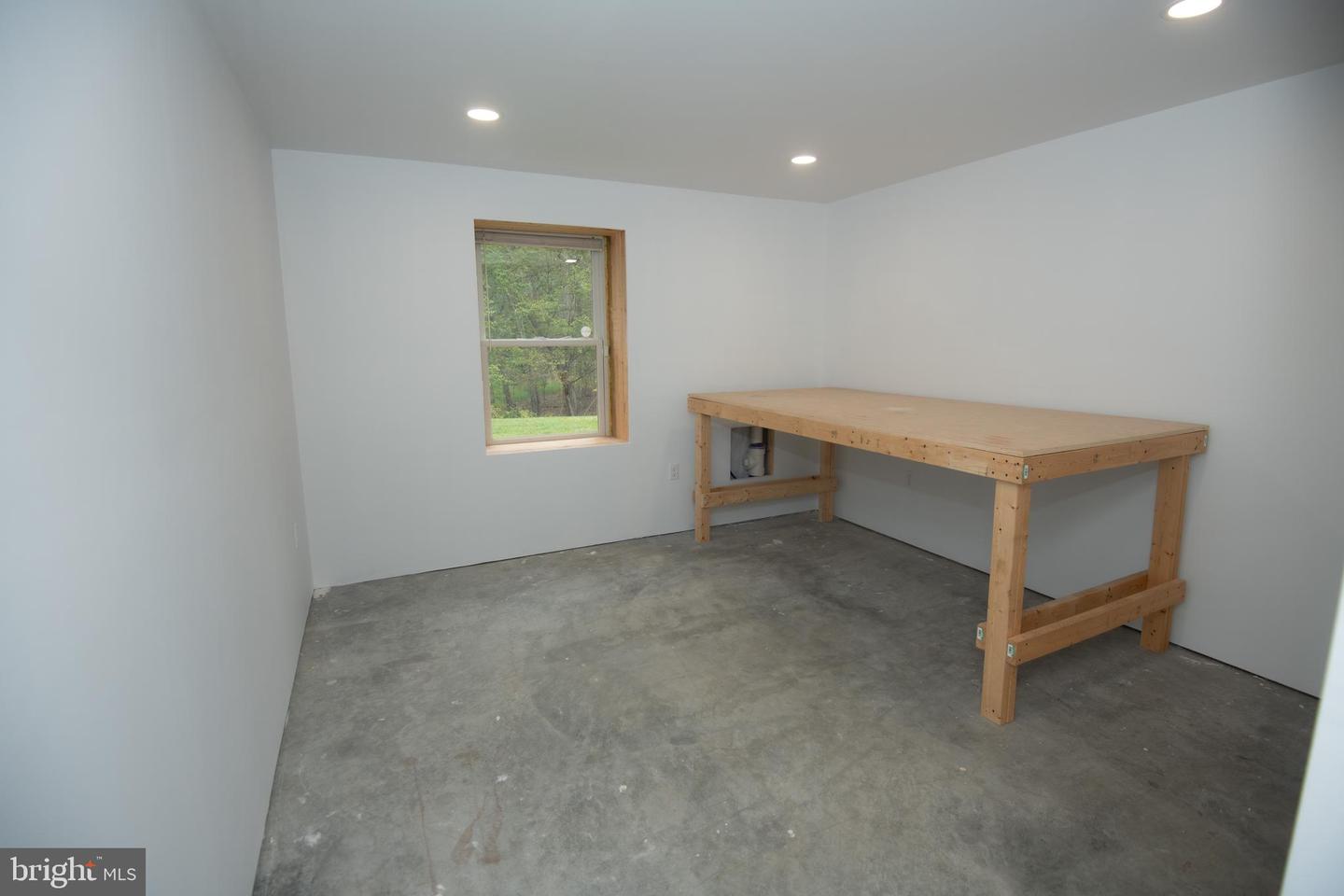 460 ARROWHEAD RD, FRONT ROYAL, Virginia 22630, 3 Bedrooms Bedrooms, 12 Rooms Rooms,2 BathroomsBathrooms,Residential,For sale,460 ARROWHEAD RD,VAWR2012420 MLS # VAWR2012420