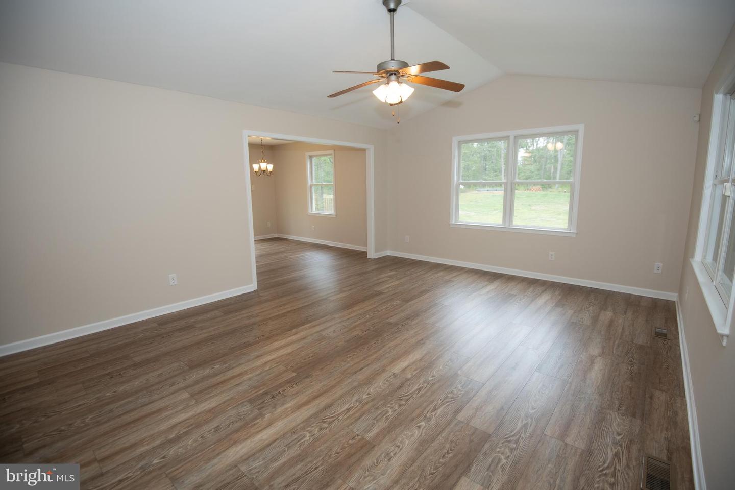 460 ARROWHEAD RD, FRONT ROYAL, Virginia 22630, 3 Bedrooms Bedrooms, 12 Rooms Rooms,2 BathroomsBathrooms,Residential,For sale,460 ARROWHEAD RD,VAWR2012420 MLS # VAWR2012420