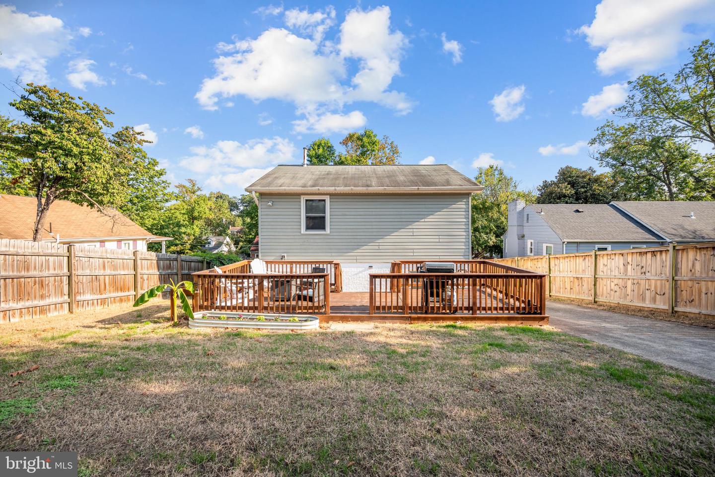 2624 E MAPLE ST, ALEXANDRIA, Virginia 22306, 3 Bedrooms Bedrooms, 7 Rooms Rooms,2 BathroomsBathrooms,Residential,For sale,2624 E MAPLE ST,VAFX2269130 MLS # VAFX2269130