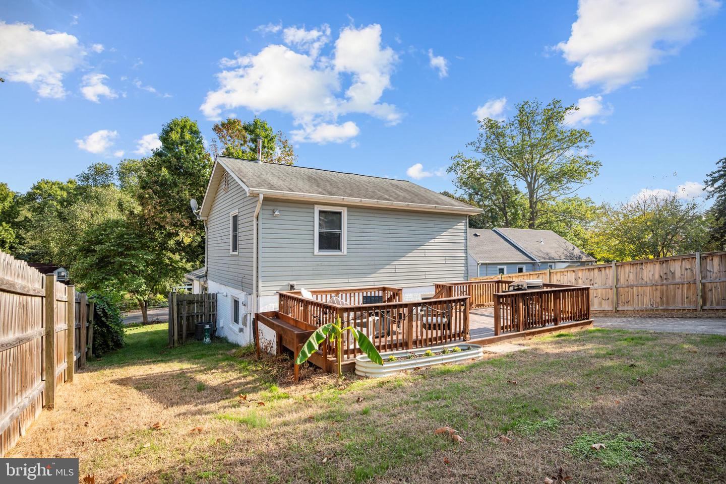 2624 E MAPLE ST, ALEXANDRIA, Virginia 22306, 3 Bedrooms Bedrooms, 7 Rooms Rooms,2 BathroomsBathrooms,Residential,For sale,2624 E MAPLE ST,VAFX2269130 MLS # VAFX2269130