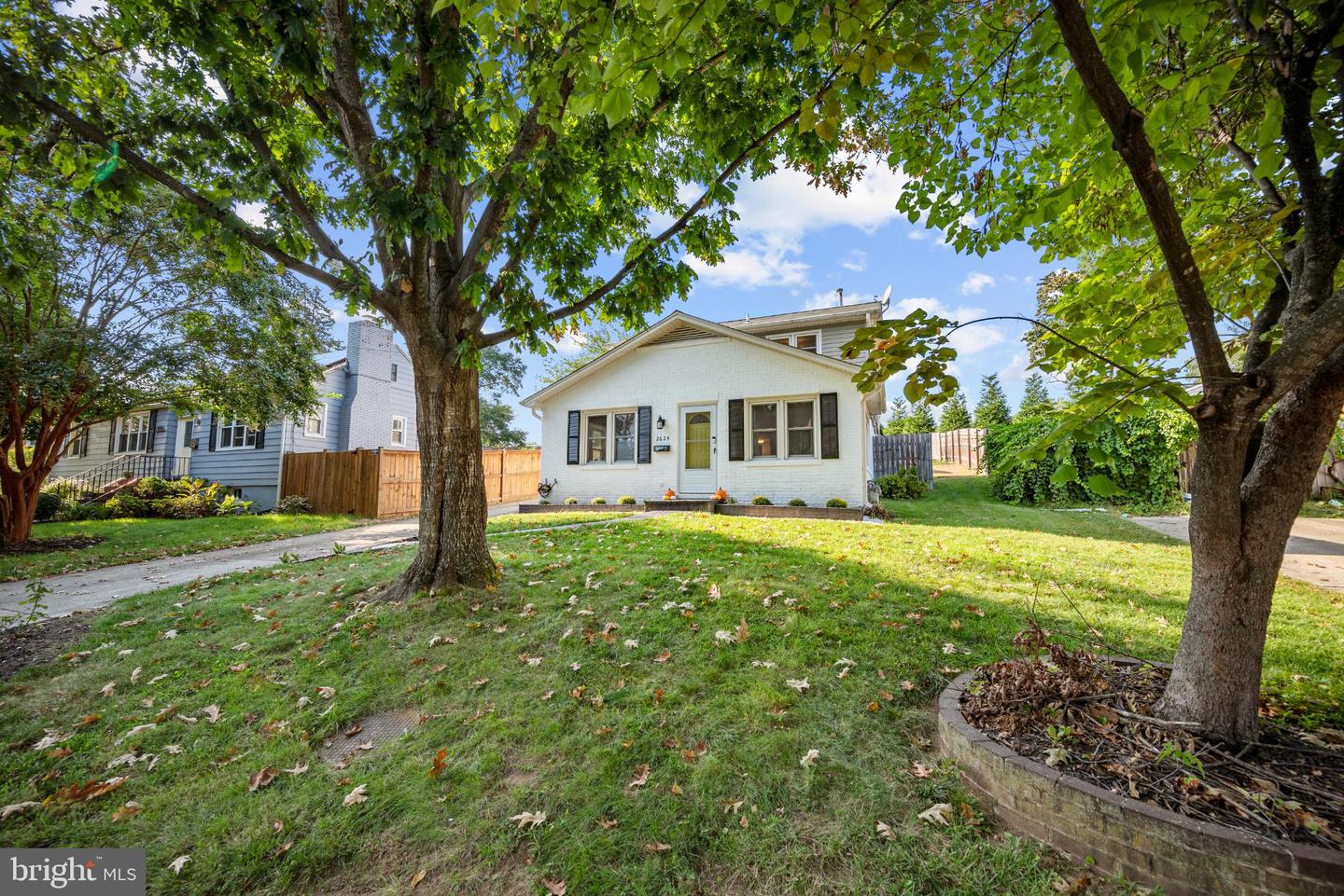2624 E MAPLE ST, ALEXANDRIA, Virginia 22306, 3 Bedrooms Bedrooms, 7 Rooms Rooms,2 BathroomsBathrooms,Residential,For sale,2624 E MAPLE ST,VAFX2269130 MLS # VAFX2269130