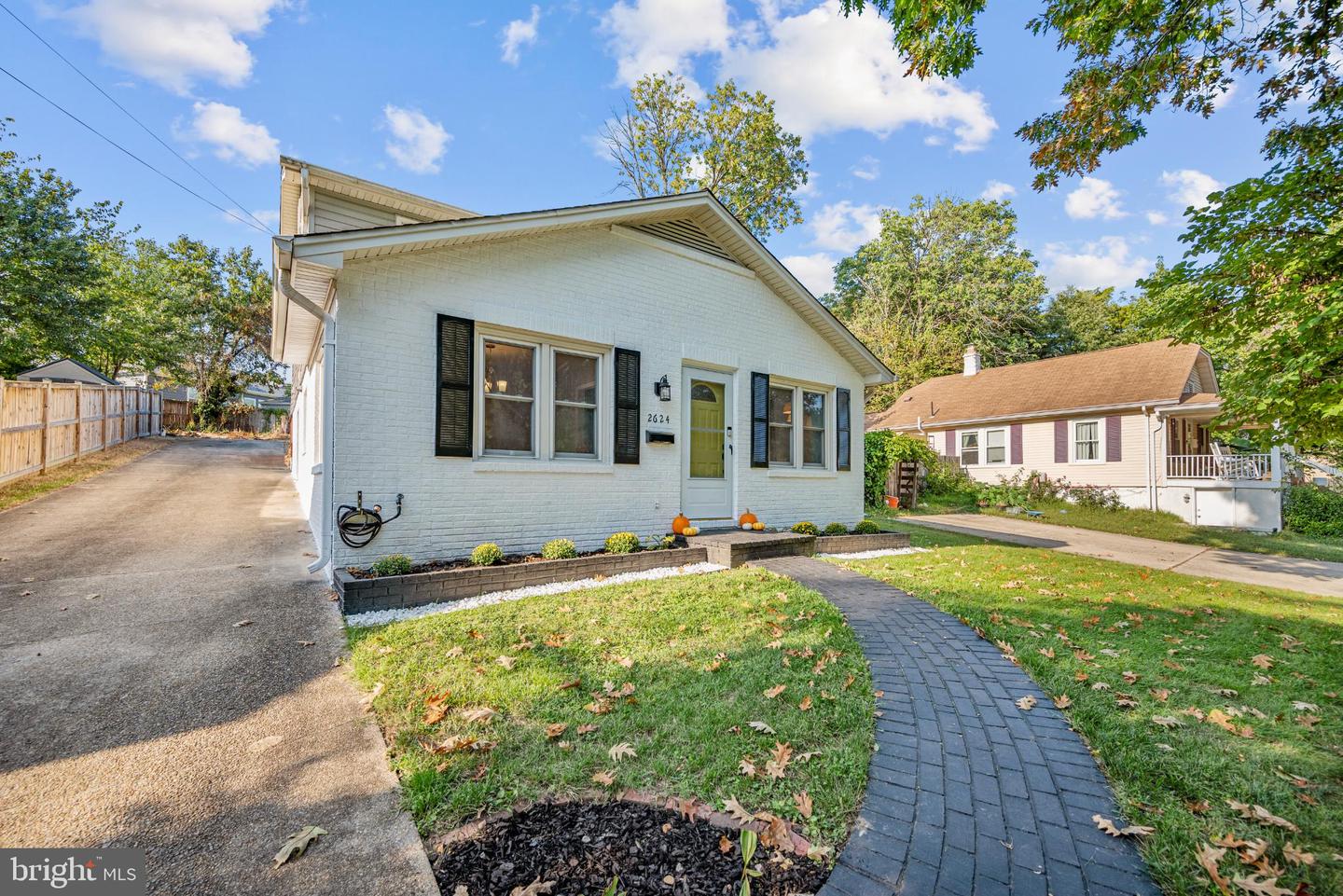 2624 E MAPLE ST, ALEXANDRIA, Virginia 22306, 3 Bedrooms Bedrooms, 7 Rooms Rooms,2 BathroomsBathrooms,Residential,For sale,2624 E MAPLE ST,VAFX2269130 MLS # VAFX2269130