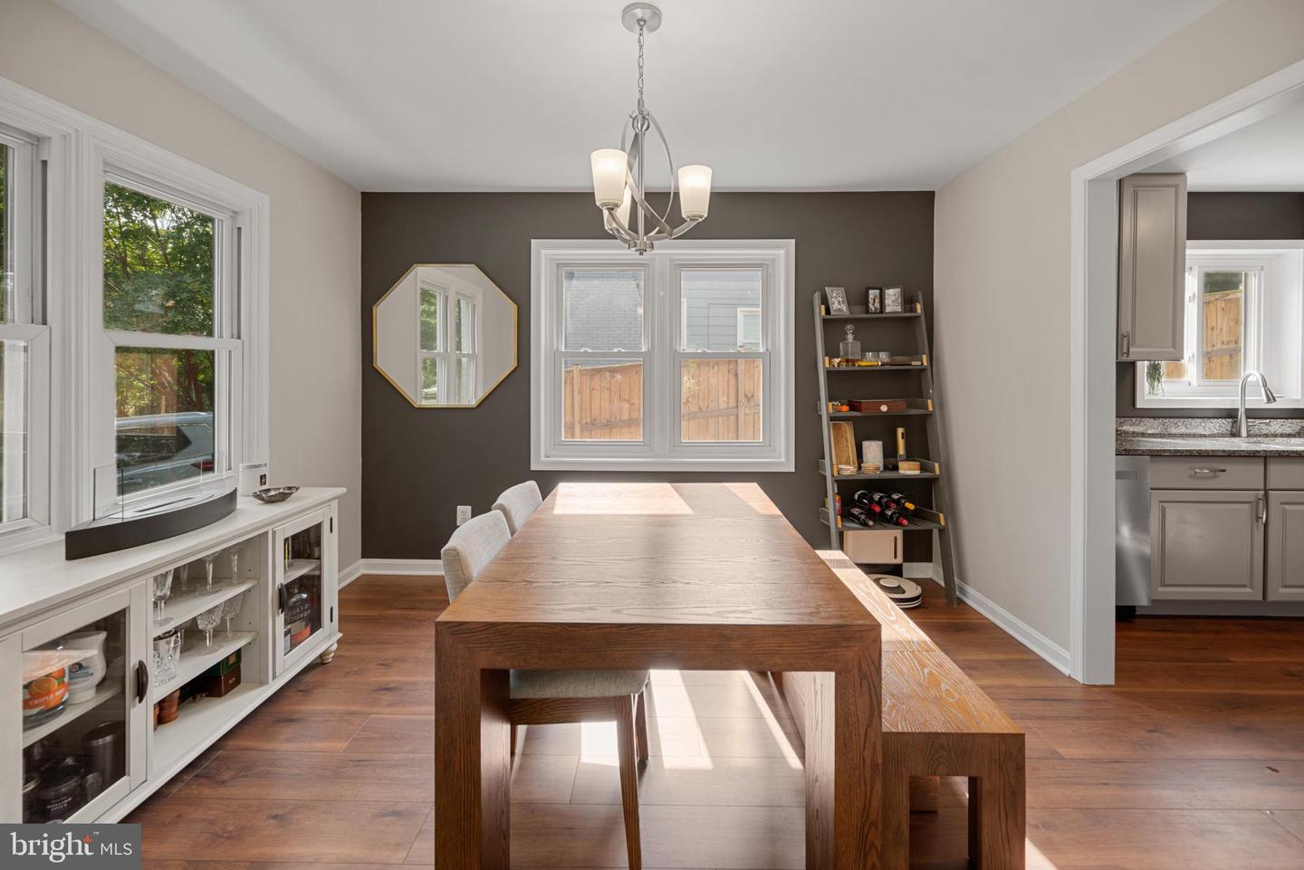 2624 E MAPLE ST, ALEXANDRIA, Virginia 22306, 3 Bedrooms Bedrooms, 7 Rooms Rooms,2 BathroomsBathrooms,Residential,For sale,2624 E MAPLE ST,VAFX2269130 MLS # VAFX2269130