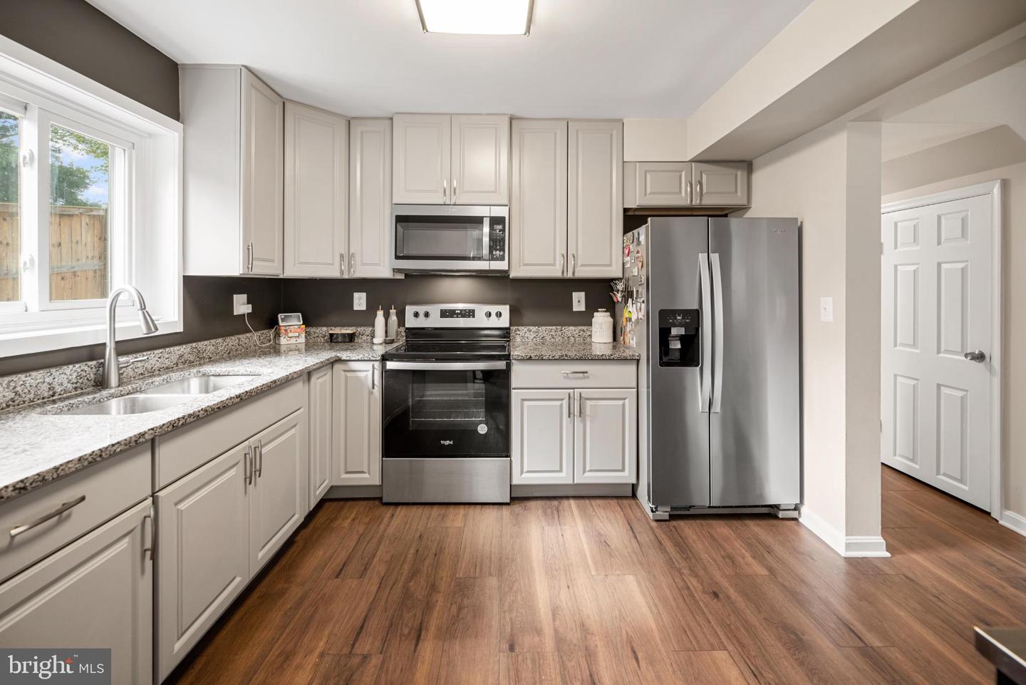 2624 E MAPLE ST, ALEXANDRIA, Virginia 22306, 3 Bedrooms Bedrooms, 7 Rooms Rooms,2 BathroomsBathrooms,Residential,For sale,2624 E MAPLE ST,VAFX2269130 MLS # VAFX2269130