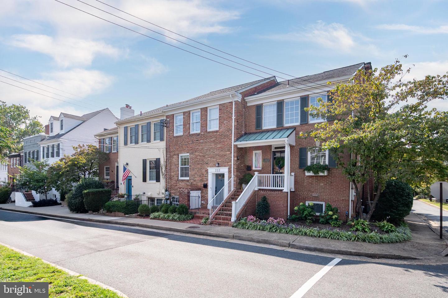222 GREEN ST, ALEXANDRIA, Virginia 22314, 3 Bedrooms Bedrooms, ,3 BathroomsBathrooms,Residential,For sale,222 GREEN ST,VAAX2050170 MLS # VAAX2050170