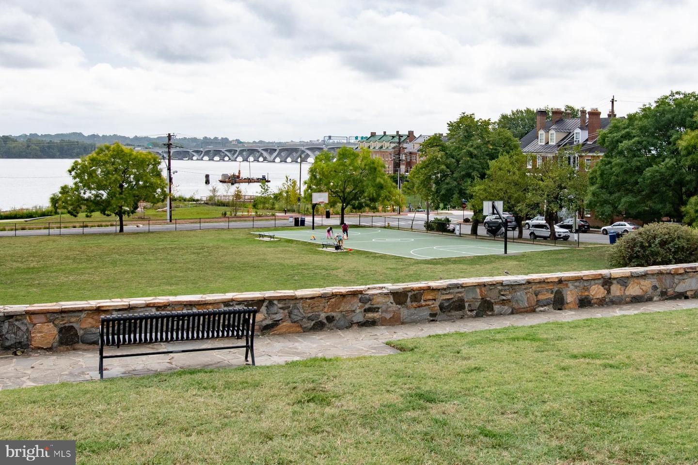 222 GREEN ST, ALEXANDRIA, Virginia 22314, 3 Bedrooms Bedrooms, ,3 BathroomsBathrooms,Residential,For sale,222 GREEN ST,VAAX2050170 MLS # VAAX2050170