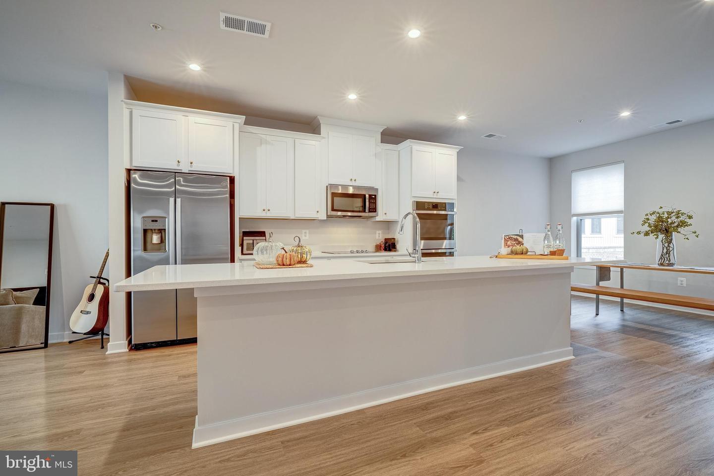 707 THOMAS LN #B, MANASSAS PARK, Virginia 20111, 3 Bedrooms Bedrooms, ,2 BathroomsBathrooms,Residential,For sale,707 THOMAS LN #B,VAMP2003344 MLS # VAMP2003344