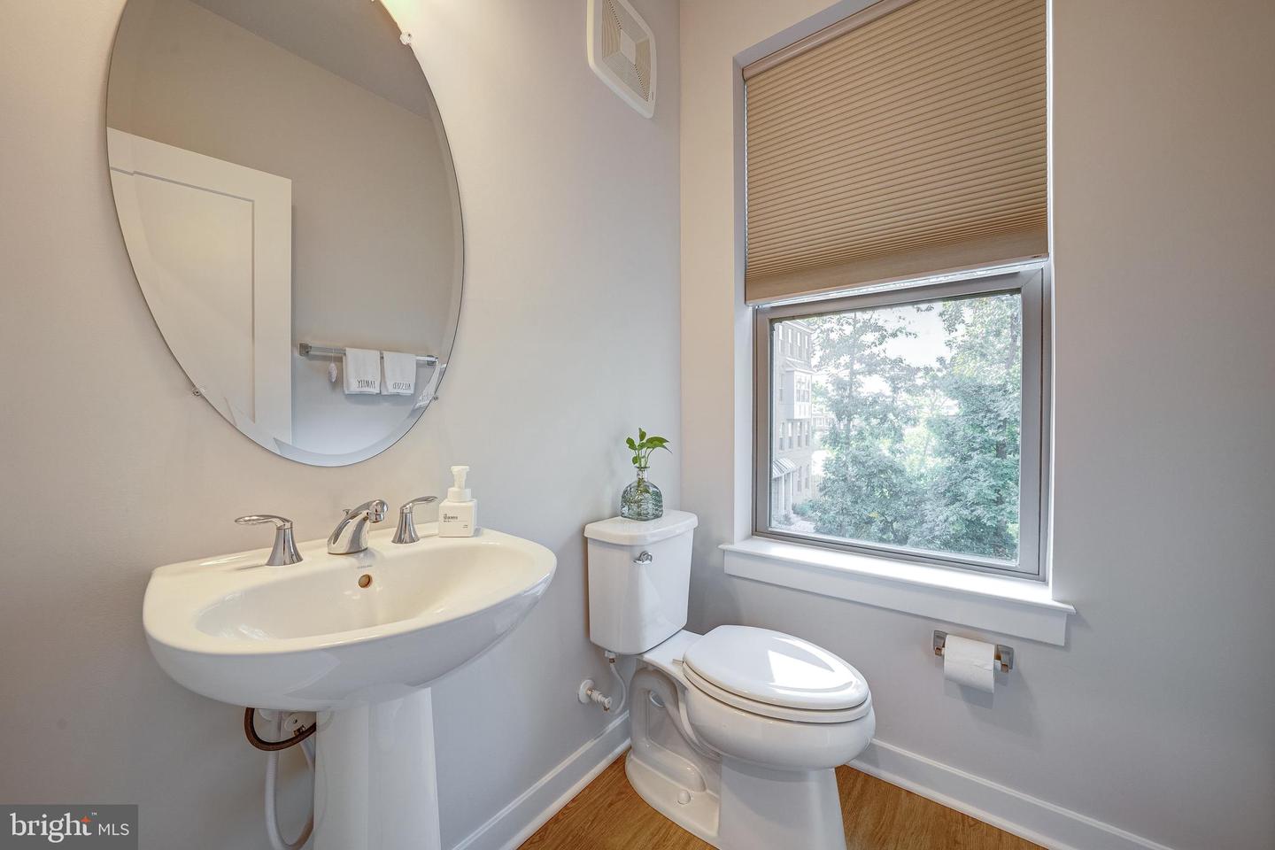 707 THOMAS LN #B, MANASSAS PARK, Virginia 20111, 3 Bedrooms Bedrooms, ,2 BathroomsBathrooms,Residential,For sale,707 THOMAS LN #B,VAMP2003344 MLS # VAMP2003344