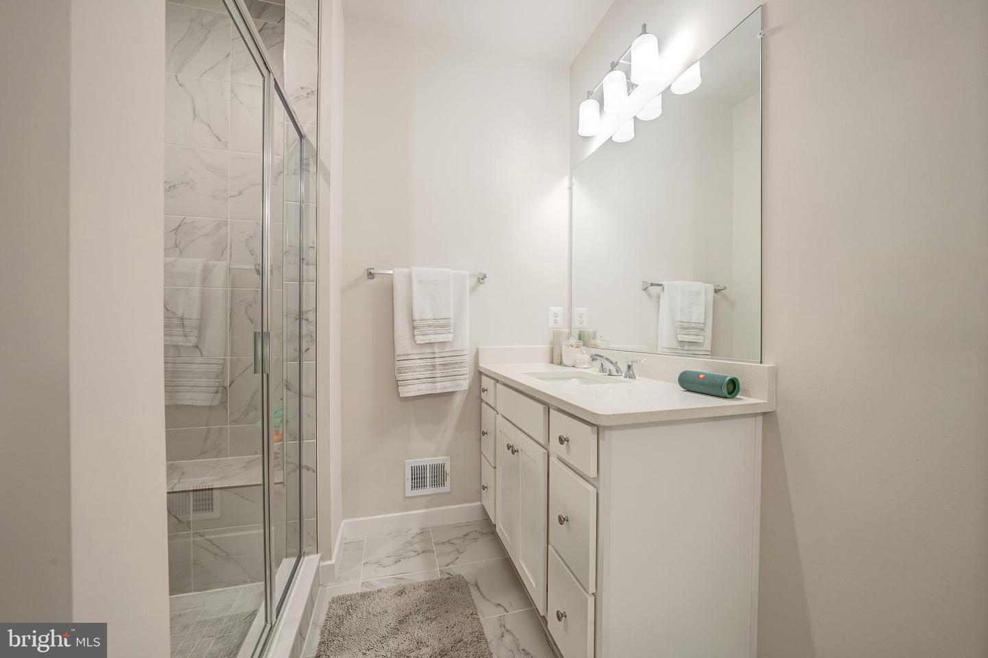 707 THOMAS LN #B, MANASSAS PARK, Virginia 20111, 3 Bedrooms Bedrooms, ,2 BathroomsBathrooms,Residential,For sale,707 THOMAS LN #B,VAMP2003344 MLS # VAMP2003344