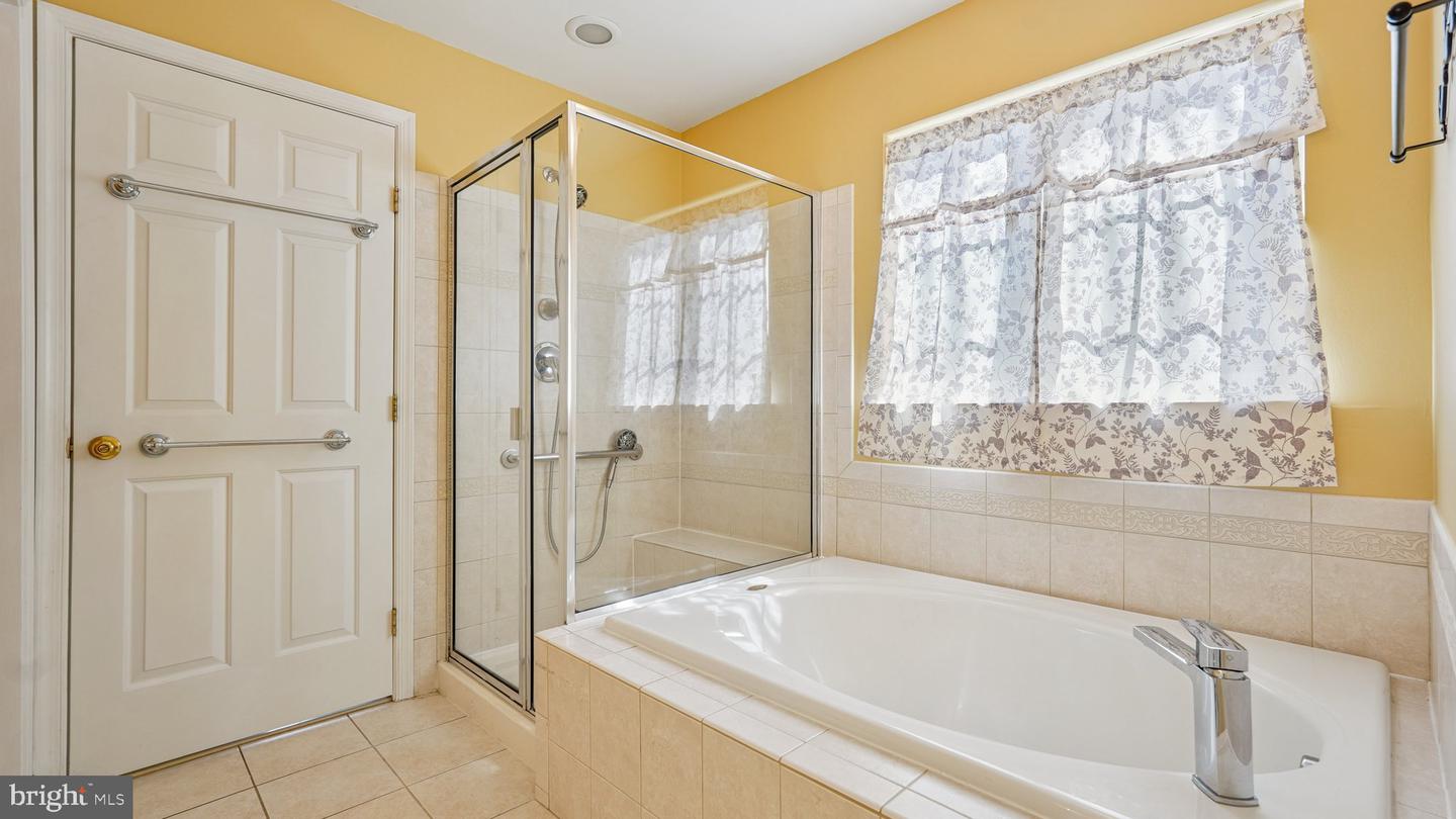2036 GOLF DR, CULPEPER, Virginia 22701, 5 Bedrooms Bedrooms, ,3 BathroomsBathrooms,Residential,For sale,2036 GOLF DR,VACU2011678 MLS # VACU2011678