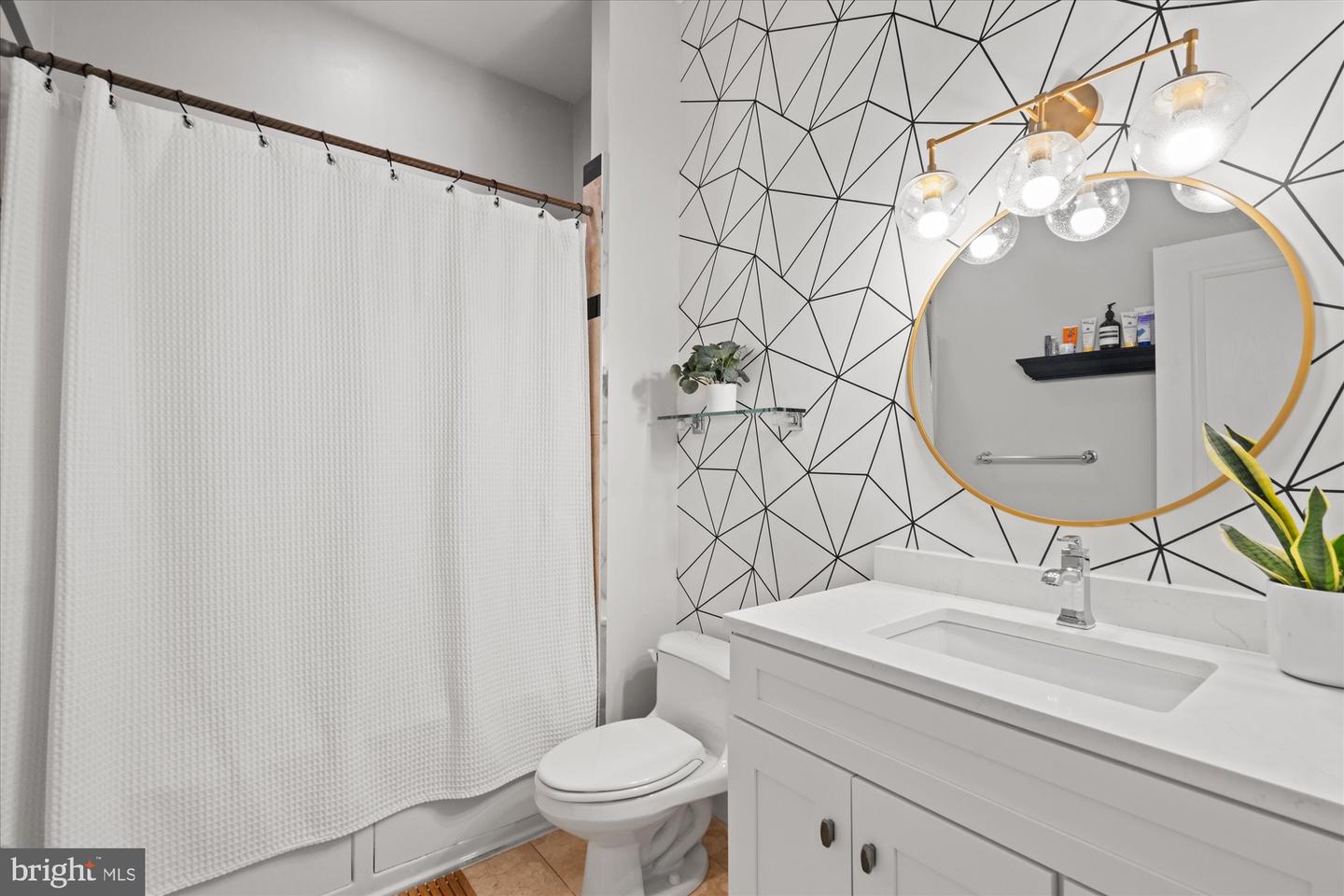 1407 15TH ST NW #4, WASHINGTON, District Of Columbia 20005, 2 Bedrooms Bedrooms, ,2 BathroomsBathrooms,Residential,For sale,1407 15TH ST NW #4,DCDC2224202 MLS # DCDC2224202