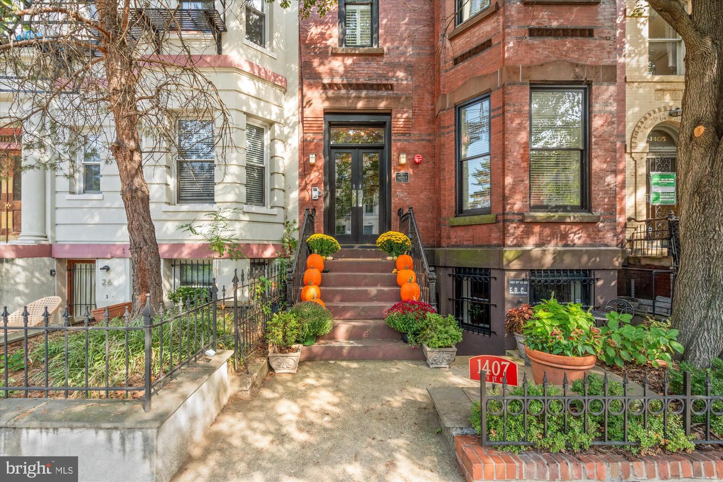 1407 15TH ST NW #4, WASHINGTON, District Of Columbia 20005, 2 Bedrooms Bedrooms, ,2 BathroomsBathrooms,Residential,For sale,1407 15TH ST NW #4,DCDC2224202 MLS # DCDC2224202