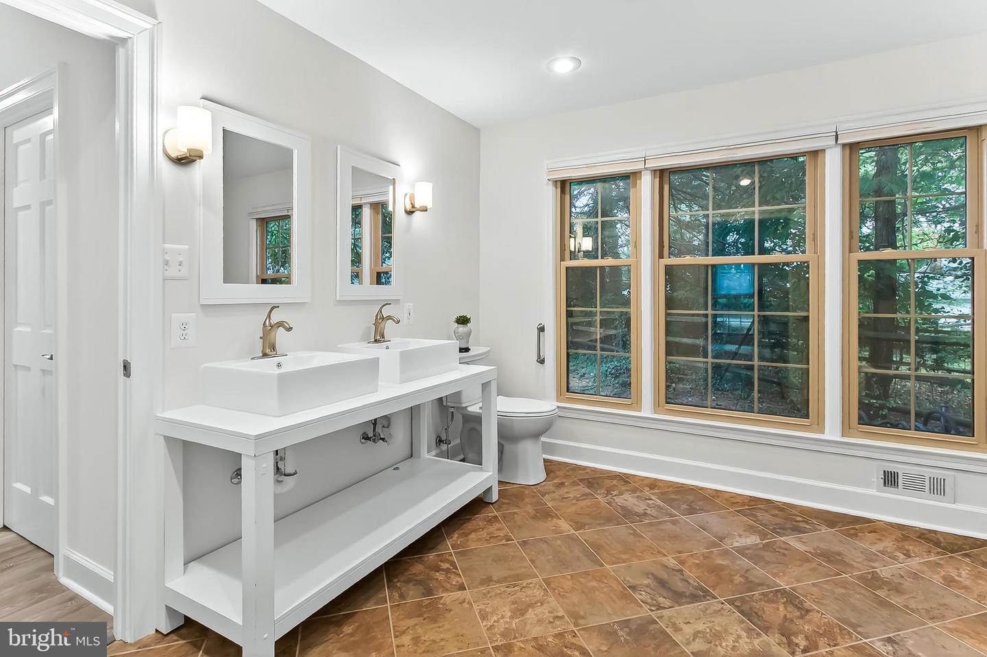 2015 SOAPSTONE DR, RESTON, Virginia 20191, 4 Bedrooms Bedrooms, ,4 BathroomsBathrooms,Residential,For sale,2015 SOAPSTONE DR,VAFX2269334 MLS # VAFX2269334