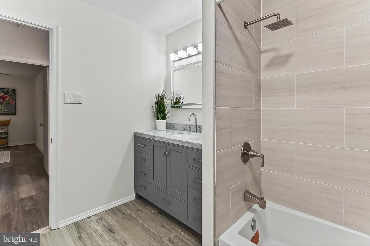 2015 SOAPSTONE DR, RESTON, Virginia 20191, 4 Bedrooms Bedrooms, ,4 BathroomsBathrooms,Residential,For sale,2015 SOAPSTONE DR,VAFX2269334 MLS # VAFX2269334
