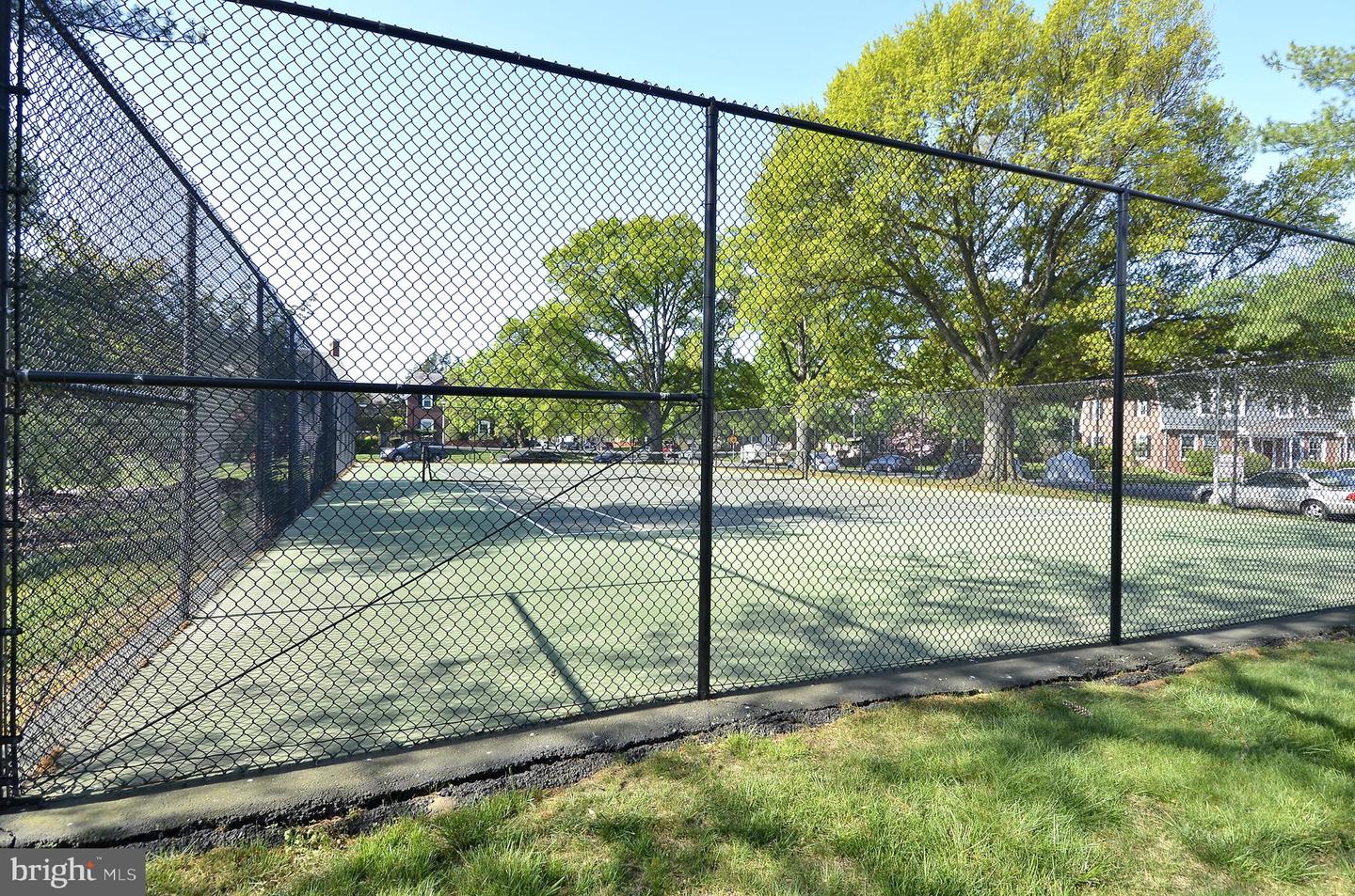 4860 28TH ST S #B1, ARLINGTON, Virginia 22206, 1 Bedroom Bedrooms, 5 Rooms Rooms,1 BathroomBathrooms,Residential,For sale,4860 28TH ST S #B1,VAAR2064184 MLS # VAAR2064184