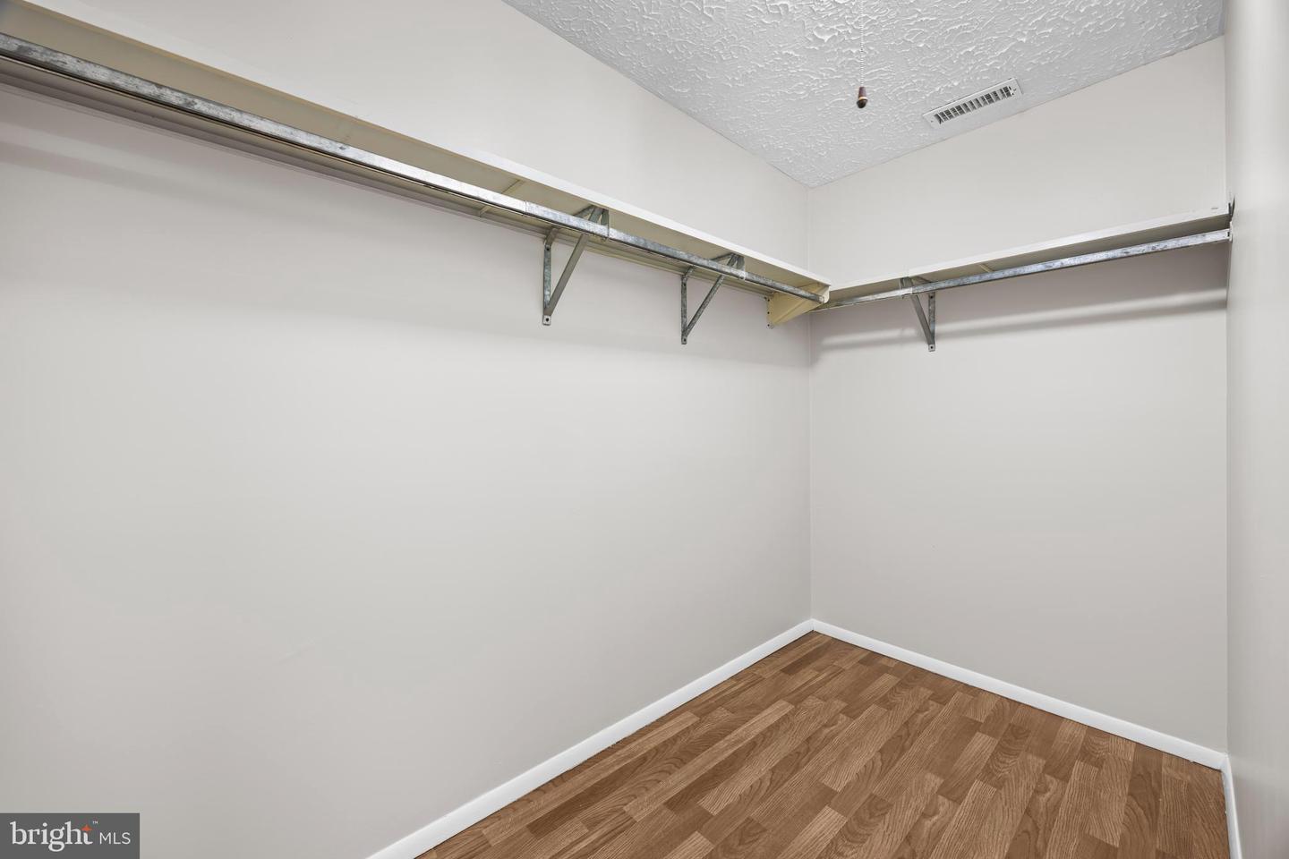 8786 NEWINGTON COMMONS RD, LORTON, Virginia 22079, 3 Bedrooms Bedrooms, ,1 BathroomBathrooms,Residential,For sale,8786 NEWINGTON COMMONS RD,VAFX2269380 MLS # VAFX2269380