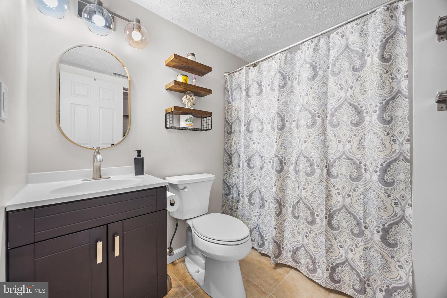 8786 NEWINGTON COMMONS RD, LORTON, Virginia 22079, 3 Bedrooms Bedrooms, ,1 BathroomBathrooms,Residential,For sale,8786 NEWINGTON COMMONS RD,VAFX2269380 MLS # VAFX2269380