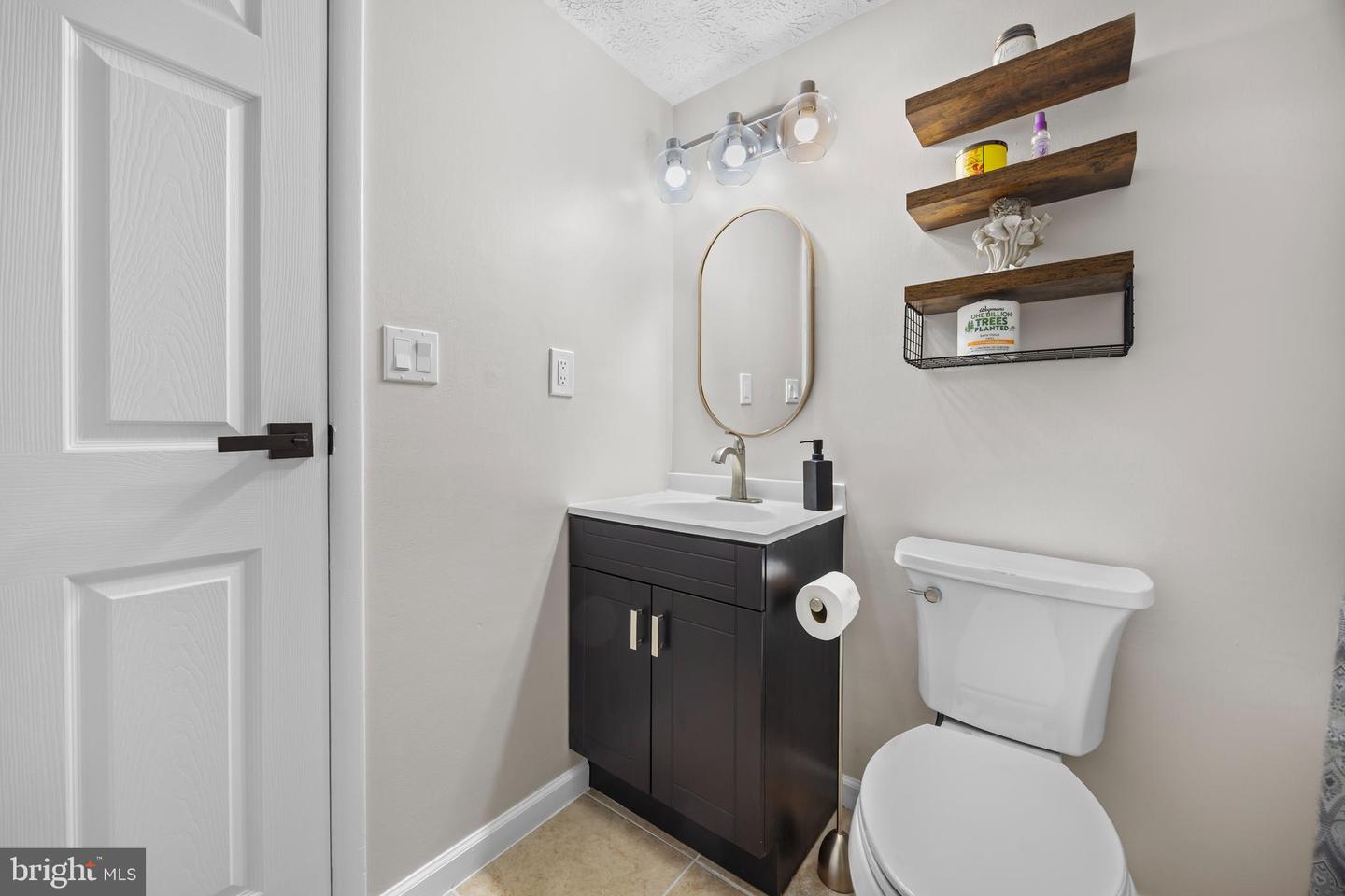 8786 NEWINGTON COMMONS RD, LORTON, Virginia 22079, 3 Bedrooms Bedrooms, ,1 BathroomBathrooms,Residential,For sale,8786 NEWINGTON COMMONS RD,VAFX2269380 MLS # VAFX2269380
