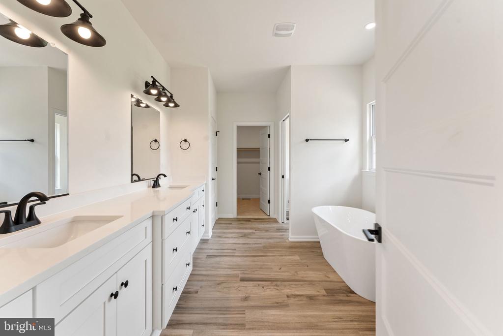 BLACKWOOD FOREST DR, GOLDVEIN, Virginia, 3 Bedrooms Bedrooms, ,2 BathroomsBathrooms,Residential,BLACKWOOD FOREST DR,VAFQ2018166 MLS # VAFQ2018166