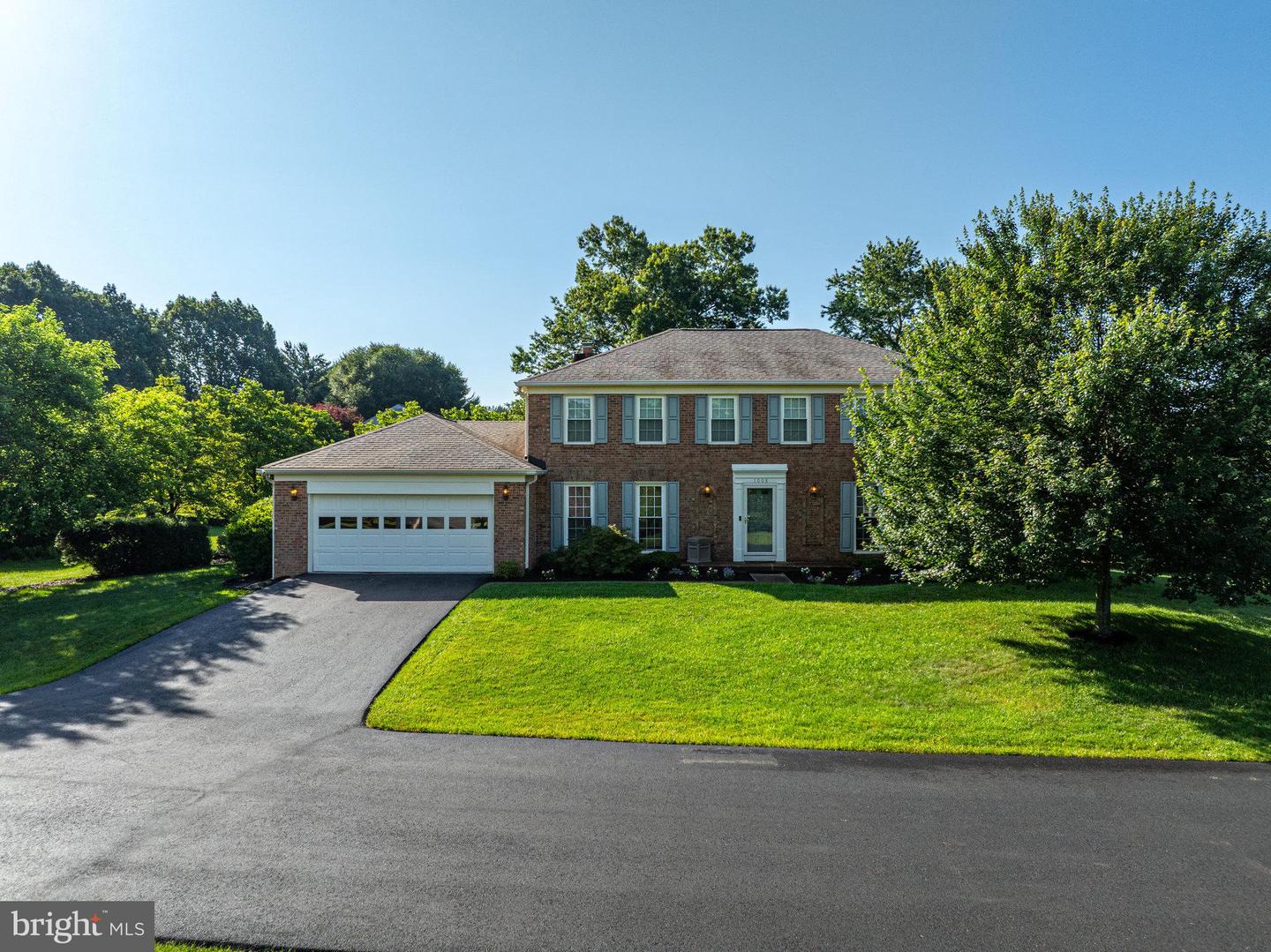 1008 RIVA RIDGE DR, GREAT FALLS, Virginia 22066, 4 Bedrooms Bedrooms, ,3 BathroomsBathrooms,Residential,For sale,1008 RIVA RIDGE DR,VAFX2248878 MLS # VAFX2248878