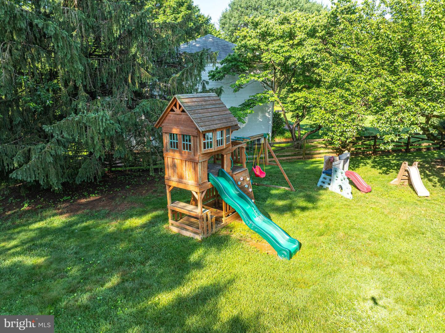 1008 RIVA RIDGE DR, GREAT FALLS, Virginia 22066, 4 Bedrooms Bedrooms, ,3 BathroomsBathrooms,Residential,For sale,1008 RIVA RIDGE DR,VAFX2248878 MLS # VAFX2248878