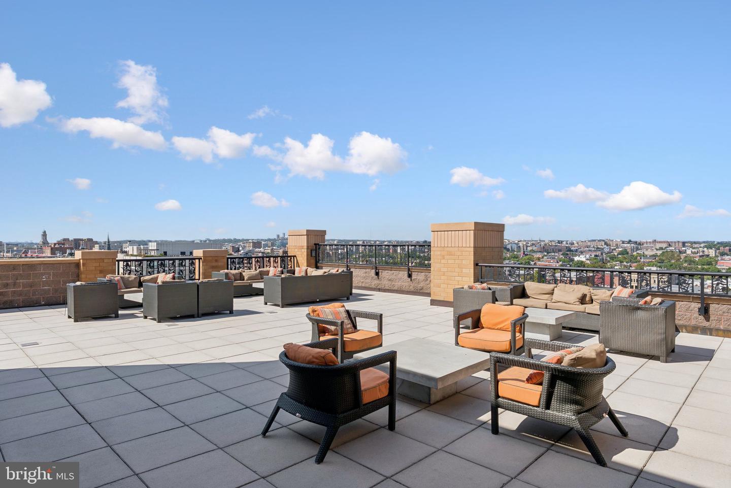 910 M ST NW #202, WASHINGTON, District Of Columbia 20001, 1 Bedroom Bedrooms, ,1 BathroomBathrooms,Residential,For sale,910 M ST NW #202,DCDC2207836 MLS # DCDC2207836