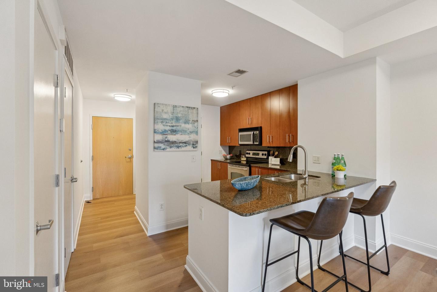 910 M ST NW #202, WASHINGTON, District Of Columbia 20001, 1 Bedroom Bedrooms, ,1 BathroomBathrooms,Residential,For sale,910 M ST NW #202,DCDC2207836 MLS # DCDC2207836