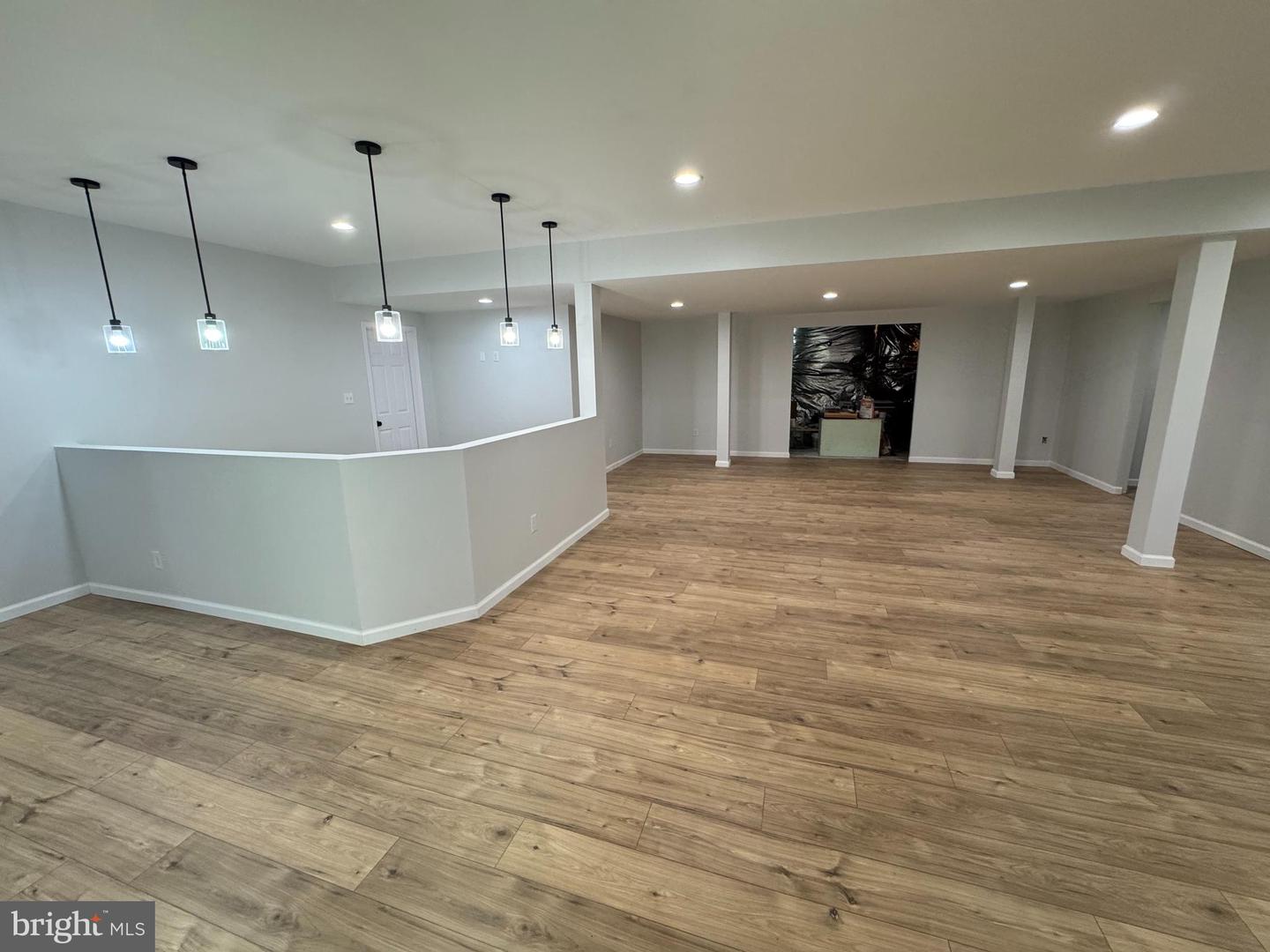 35400 AUTUMN RIDGE CT, ROUND HILL, Virginia 20141, 4 Bedrooms Bedrooms, ,5 BathroomsBathrooms,Residential,For sale,35400 AUTUMN RIDGE CT,VALO2101054 MLS # VALO2101054