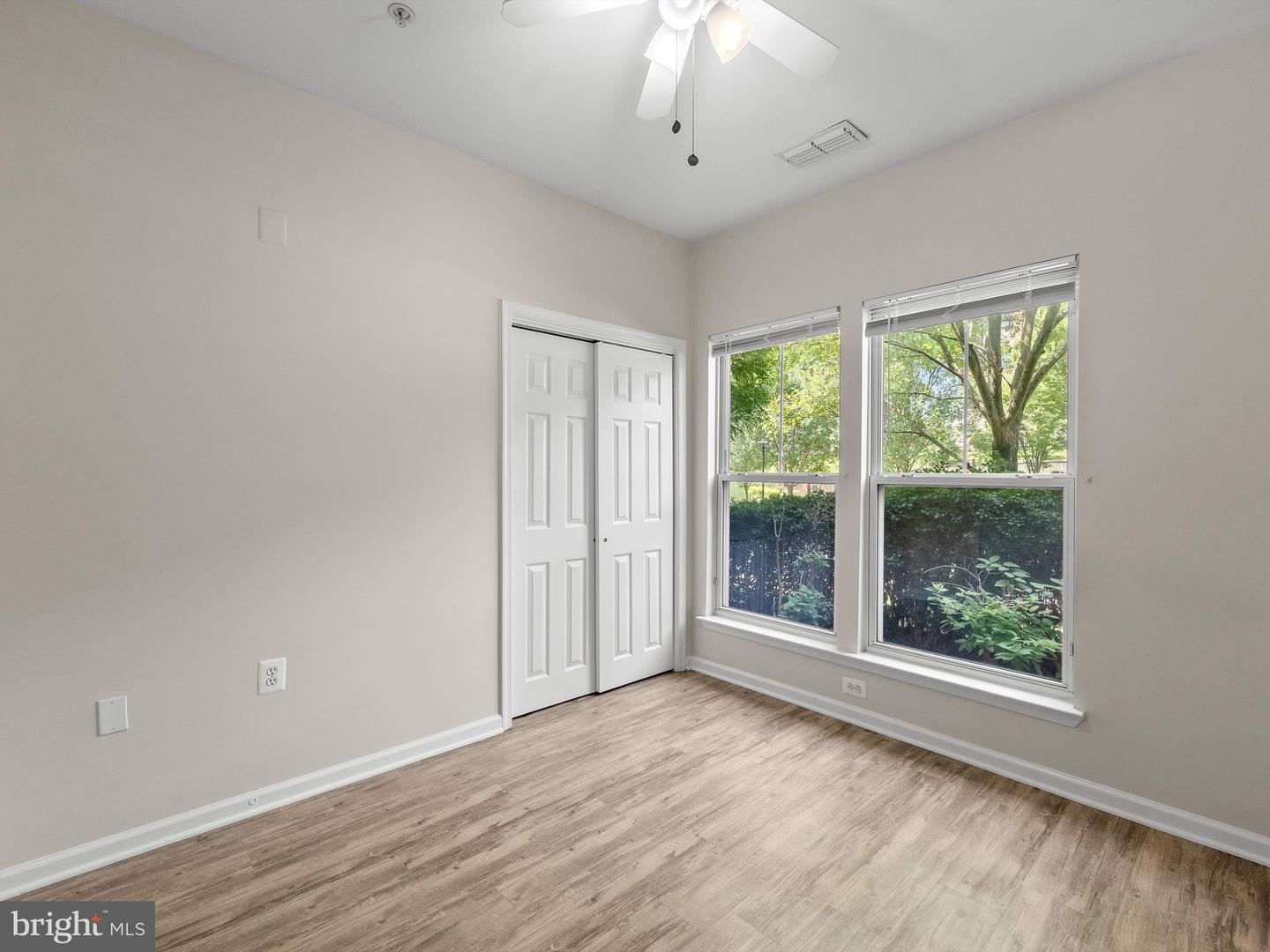 2911 DEER HOLLOW WAY #118, FAIRFAX, Virginia 22031, 2 Bedrooms Bedrooms, ,2 BathroomsBathrooms,Residential,For sale,2911 DEER HOLLOW WAY #118,VAFX2253848 MLS # VAFX2253848
