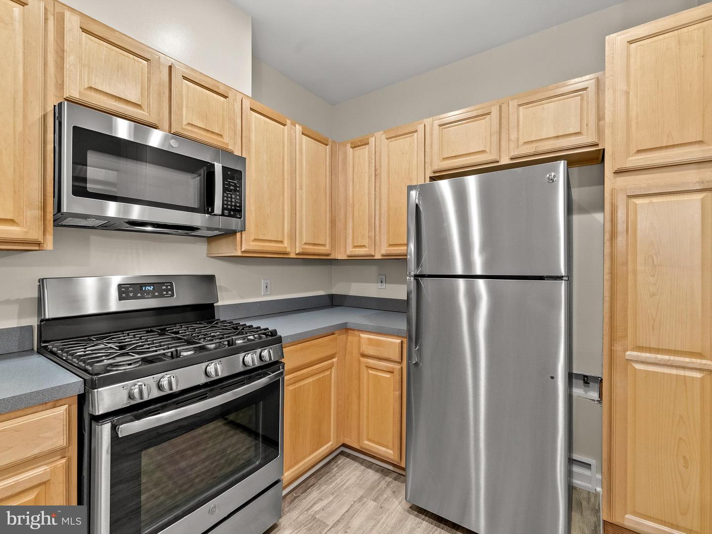 2911 DEER HOLLOW WAY #118, FAIRFAX, Virginia 22031, 2 Bedrooms Bedrooms, ,2 BathroomsBathrooms,Residential,For sale,2911 DEER HOLLOW WAY #118,VAFX2253848 MLS # VAFX2253848