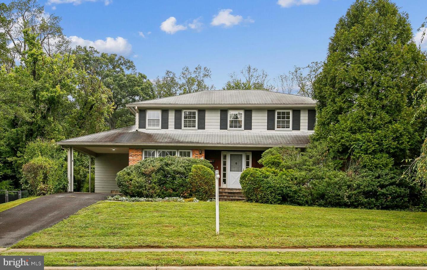 1931 POWHATAN ST, FALLS CHURCH, Virginia 22043, 5 Bedrooms Bedrooms, ,3 BathroomsBathrooms,Residential,For sale,1931 POWHATAN ST,VAFX2257868 MLS # VAFX2257868