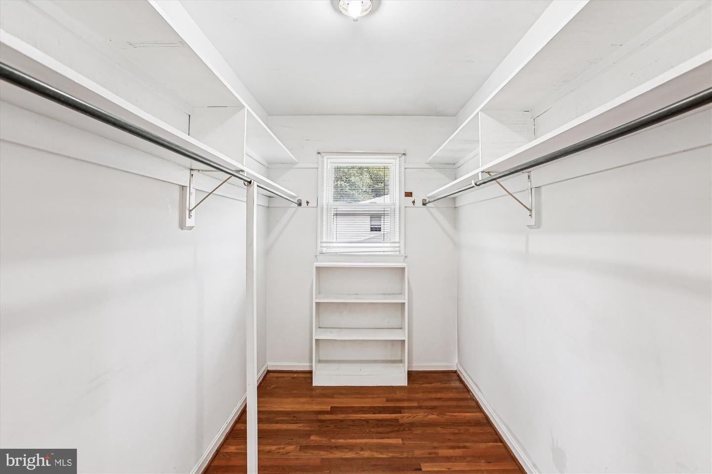 1931 POWHATAN ST, FALLS CHURCH, Virginia 22043, 5 Bedrooms Bedrooms, ,3 BathroomsBathrooms,Residential,For sale,1931 POWHATAN ST,VAFX2257868 MLS # VAFX2257868