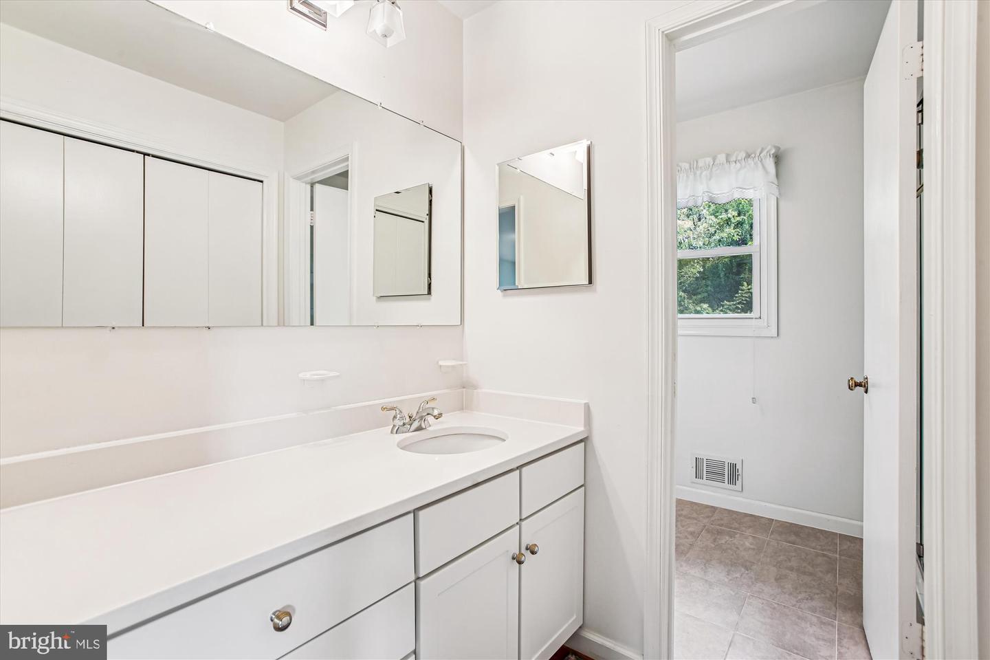 1931 POWHATAN ST, FALLS CHURCH, Virginia 22043, 5 Bedrooms Bedrooms, ,3 BathroomsBathrooms,Residential,For sale,1931 POWHATAN ST,VAFX2257868 MLS # VAFX2257868