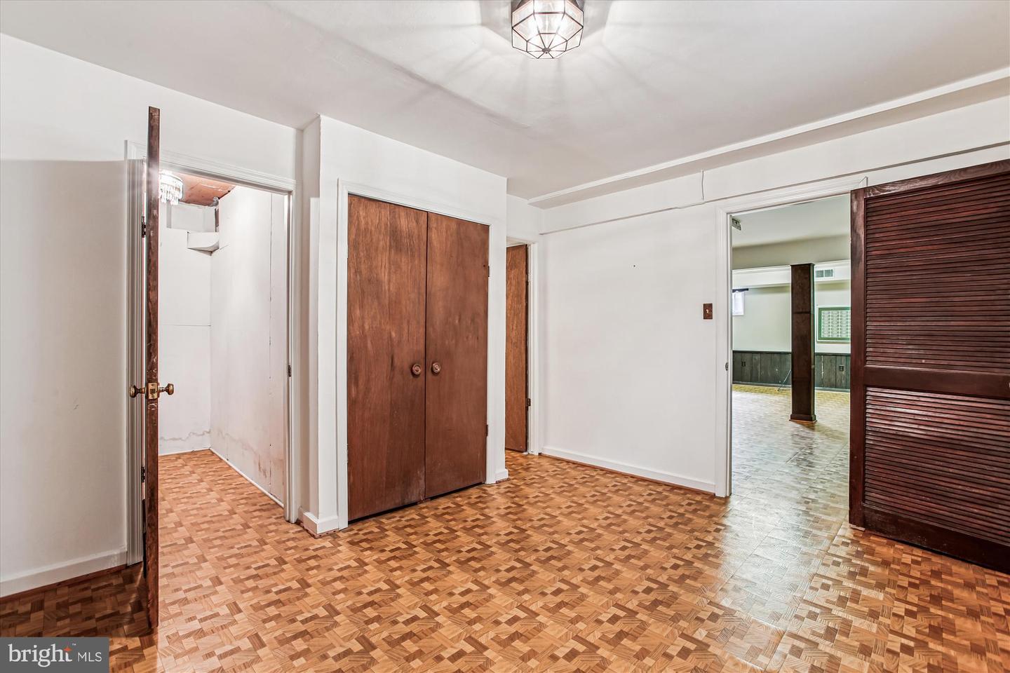 1931 POWHATAN ST, FALLS CHURCH, Virginia 22043, 5 Bedrooms Bedrooms, ,3 BathroomsBathrooms,Residential,For sale,1931 POWHATAN ST,VAFX2257868 MLS # VAFX2257868