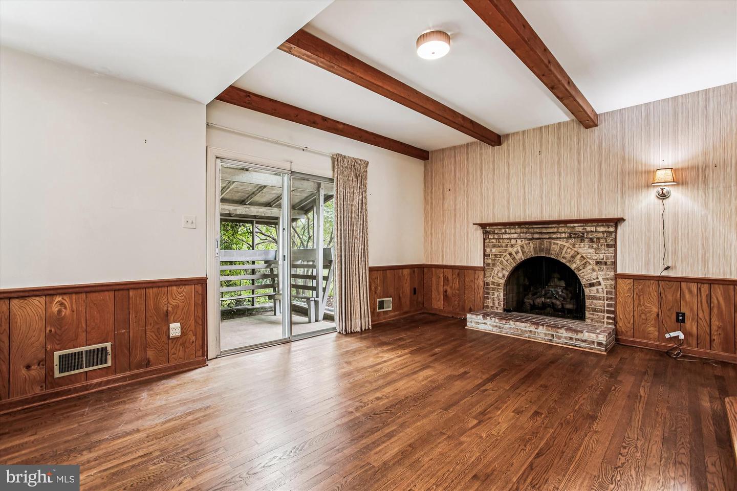 1931 POWHATAN ST, FALLS CHURCH, Virginia 22043, 5 Bedrooms Bedrooms, ,3 BathroomsBathrooms,Residential,For sale,1931 POWHATAN ST,VAFX2257868 MLS # VAFX2257868